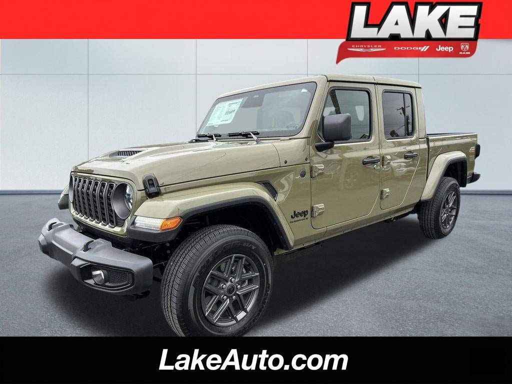 2026 Jeep Gladiator Sport S in 41 Exterior Paint — front three-quarter view