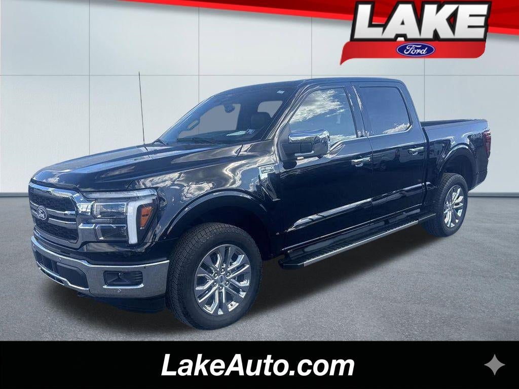 2025 Ford F-150 LARIAT in Agate Black Metallic — front three-quarter view